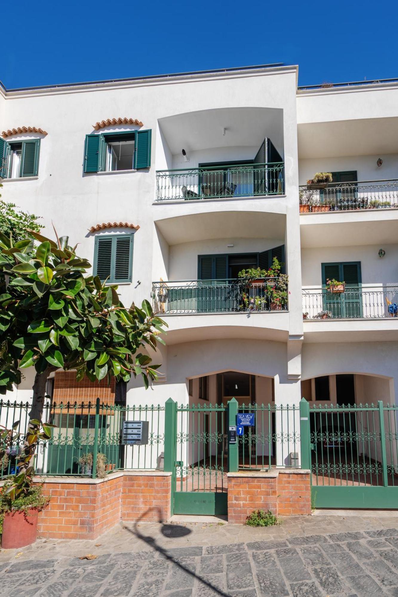 Sea View Deluxe Apartments Vico Equense Exterior photo
